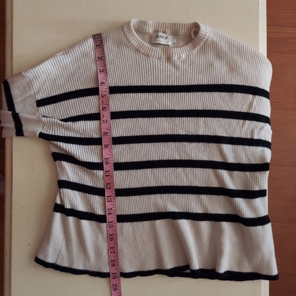 ONLY Julie 3/4 Stripe Pullover Knit Sweater Beige Stripe Bell Sleeve Small - Picture 9 of 10